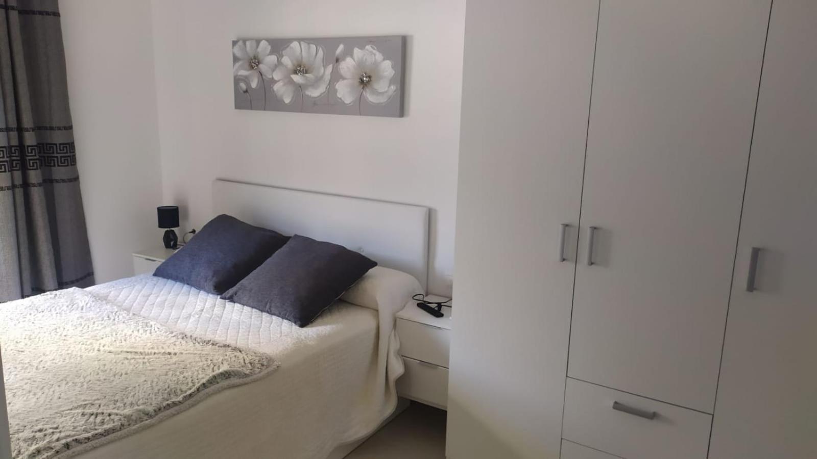 Apartamento Nuevo Con Piscina Y Amplio Balcon Sant Carlos de la Ràpita Exteriör bild